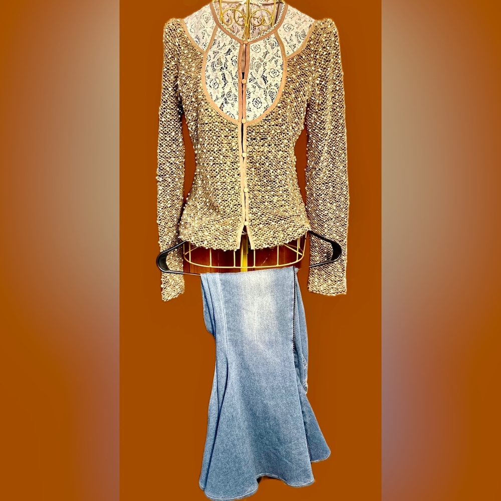 ONLY 1 LEFT, Size Medium Boho Brown and Ivory Ryu Top, Textured with Dot Detail - Picture 7 of 15